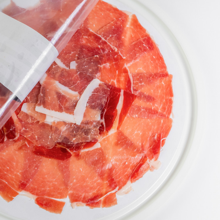 Jamón Esencia Duroc 50% Loncheado Colocado a Mano 2