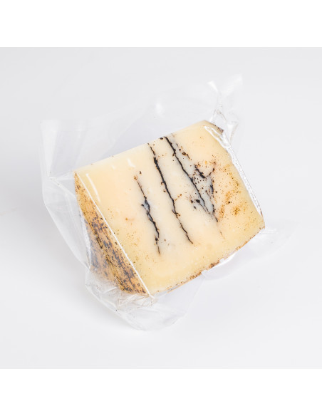 Queso de Oveja Curado con Trufa